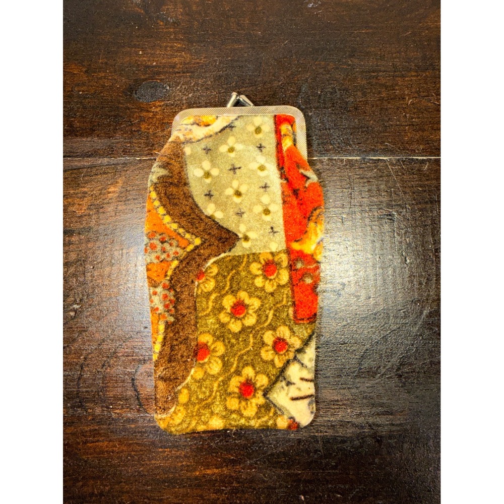 Vintage Floral Tapestry Kiss Lock Case Retro 70's Patchwork Velvet Pouch - Picture 5 of 5